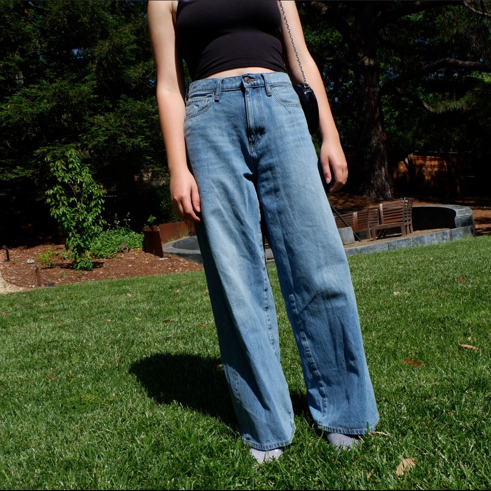 High waisted UNIQLO flare jeans